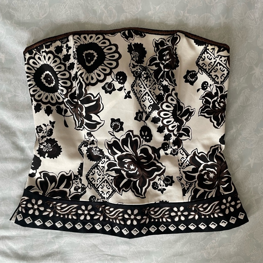 White House Black Market Top